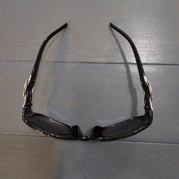 Women's Black Cat Eye Buckle Details UV Protectant Sunglasses - Picture 4 of 11